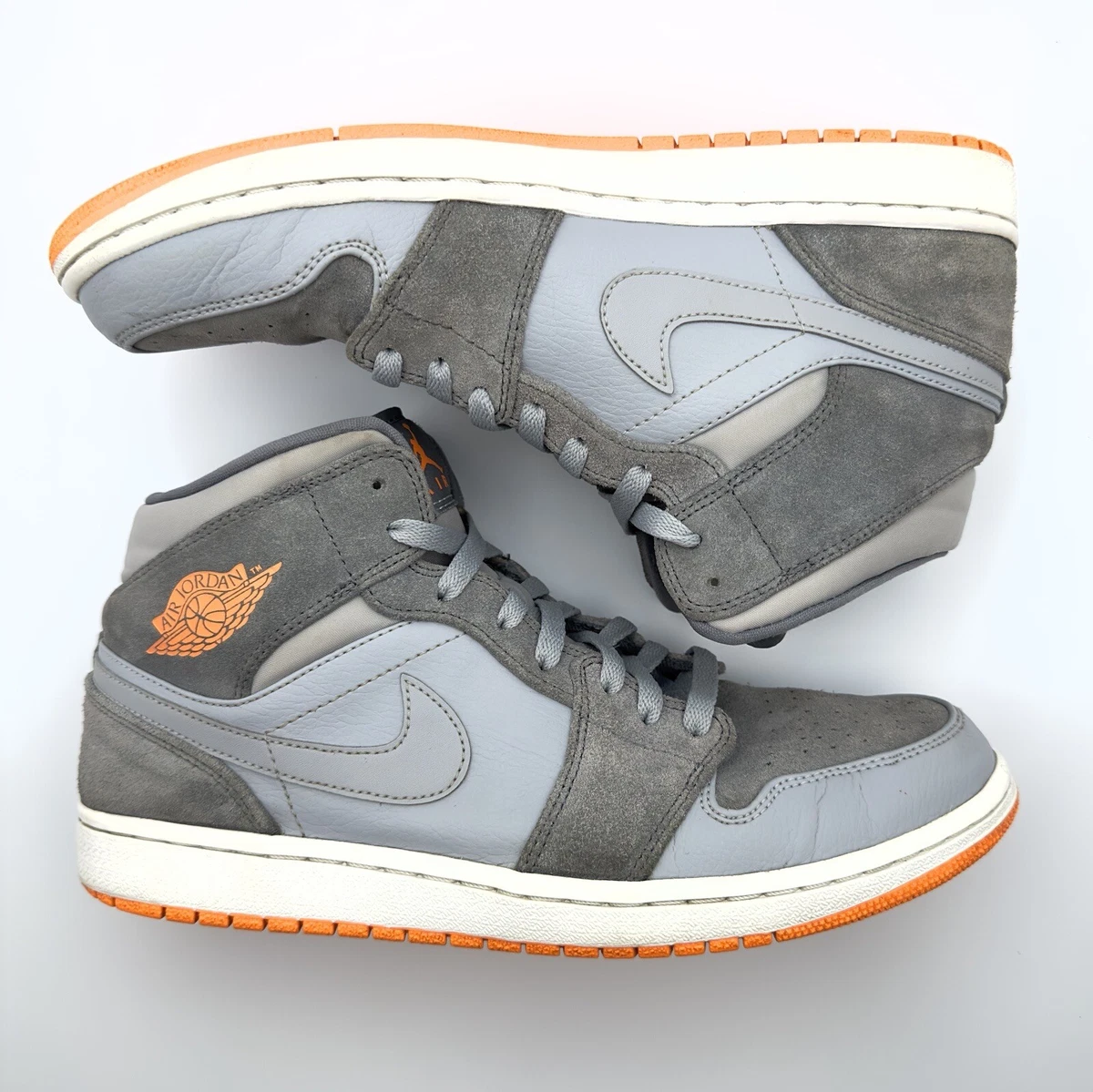 Air Jordan 1 Mid \'Atomic Orange\', Men\'s Size 12, EUC Jordan 1 Mid Metallic Orange (511) – Twenty Four Oculus main image 3