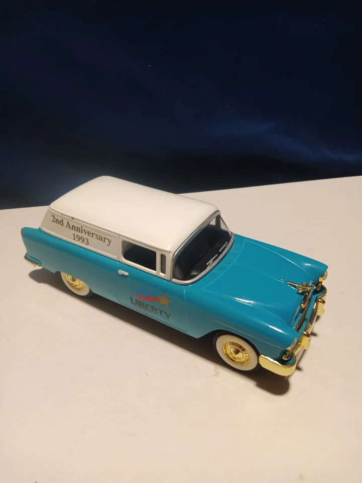Liberty Classics Die-cast 1955 Chevy sedán 2do aniversario 1993 banco de monedas, llave Foto 2 de 4