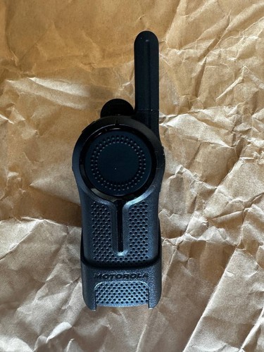 Motorola DLR1020 Two-way Radio - Black - Picture 8 of 10