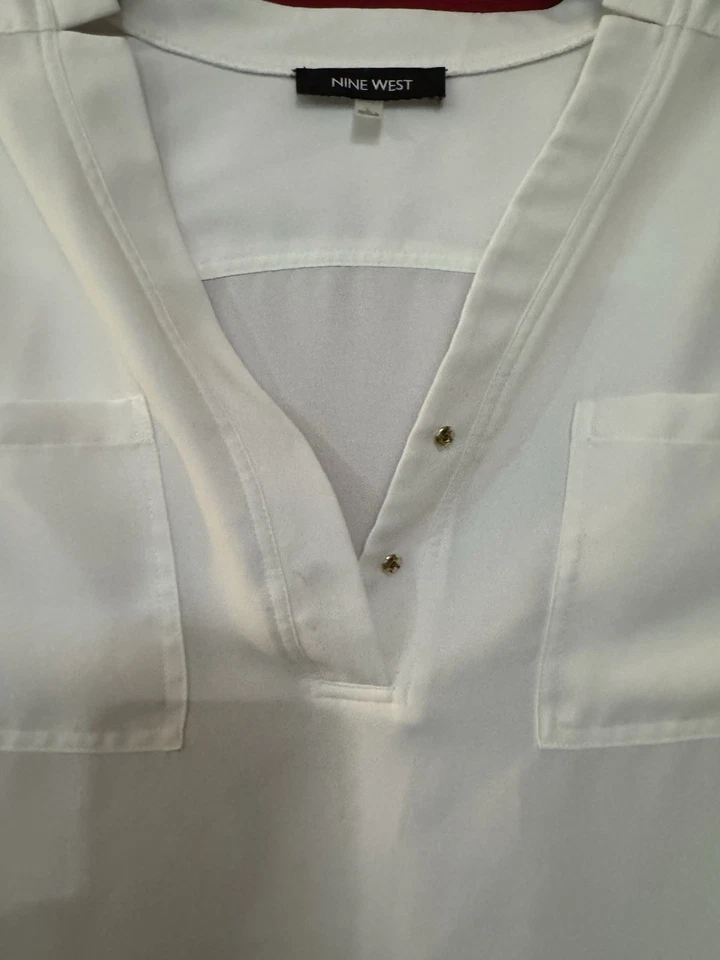 Nine West Classic WHITE Blouse Size L Long Sleeve Button Front - Image 4 of 4