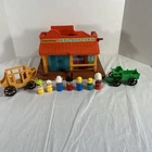 Vtg. 1982 Fisher-Price Little People Western Town #934 w 7 Figures & Accessories