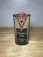 VINTAGE ADVERTISING VEECO  OIL  GARAGE SHOP AUTO OILER TIN #615 4oz Empty Tin!