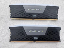 CORSAIR Vengeance RGB 32GB (2 x 16GB) 288-Pin PC RAM DDR5 6400 Desktop Memory