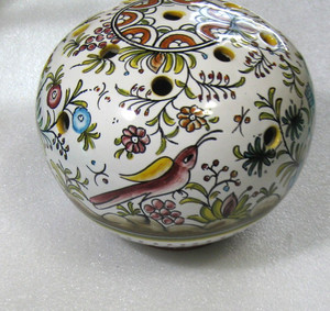 VINTAGE FILCER 397 PORTUGAL HAND PAINTED VASE FLOWER RABBIT BIRD CASTLE SEC XVII