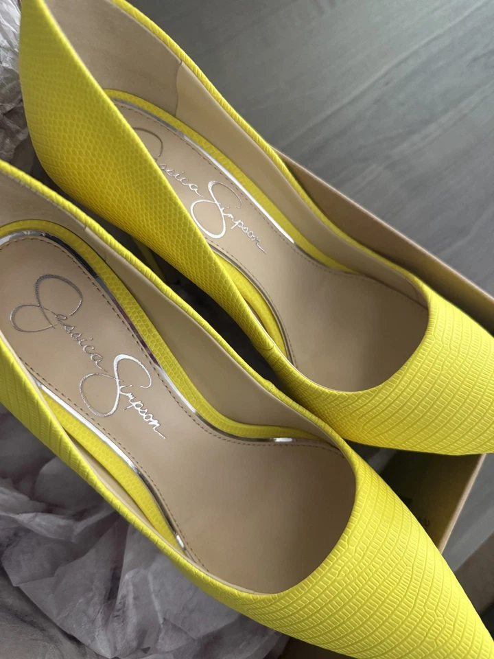 TACONES JESSICA SIMPSON PRAYLEE LIMÓN AGRIO BRILLANTE ESTAMPADO CUERO 7.5 Foto 2 de 4