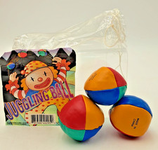 Juggling Balls Set 3 Weighted Vinyl  Instructions Clear Plastic Case Unbranded