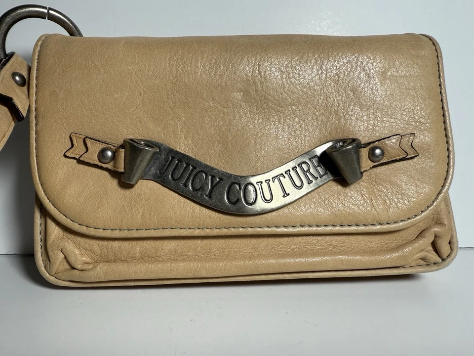 RARE Vintage Y2K Juicy Couture 100% Leather Accordion Wristlet Wallet-NUDE! HTF - Image 4 of 4