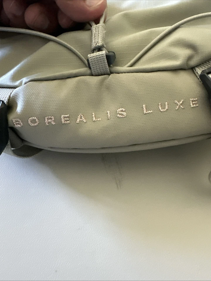 Mochila para mujer THE NORTH FACE Borealis Luxe, gris arcilla/coral quemado metálico OS Foto 3 de 4