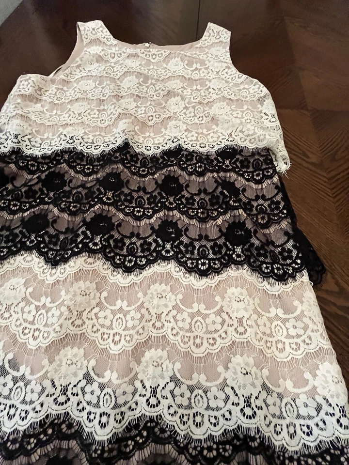 Aleta de encaje blanca negra Jessica Simpson talla 14 Foto 4 de 4