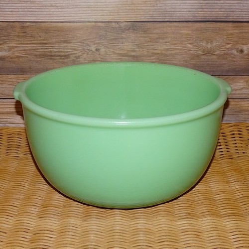 1940s Jadeite 9” Uranium Glass Electric Mixer Mixing Bowl Tab Handles Glows - Picture 12 of 12