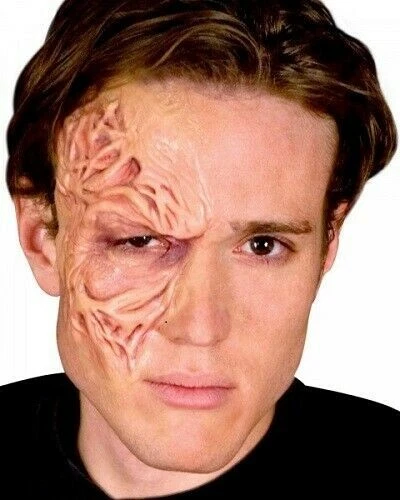 Phantom 98 Látex Facial Cicatriz Prótesis Quemadura Herida Halloween Woochie FX WO210 - Imagen 1 de 1