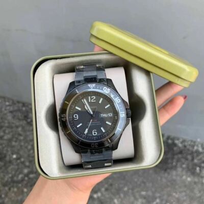 Fossil 　LEDウォッチ　腕時計 Fossil FS5688 FB-02 Three-Hand Date Black Stainless Steel Bracelet