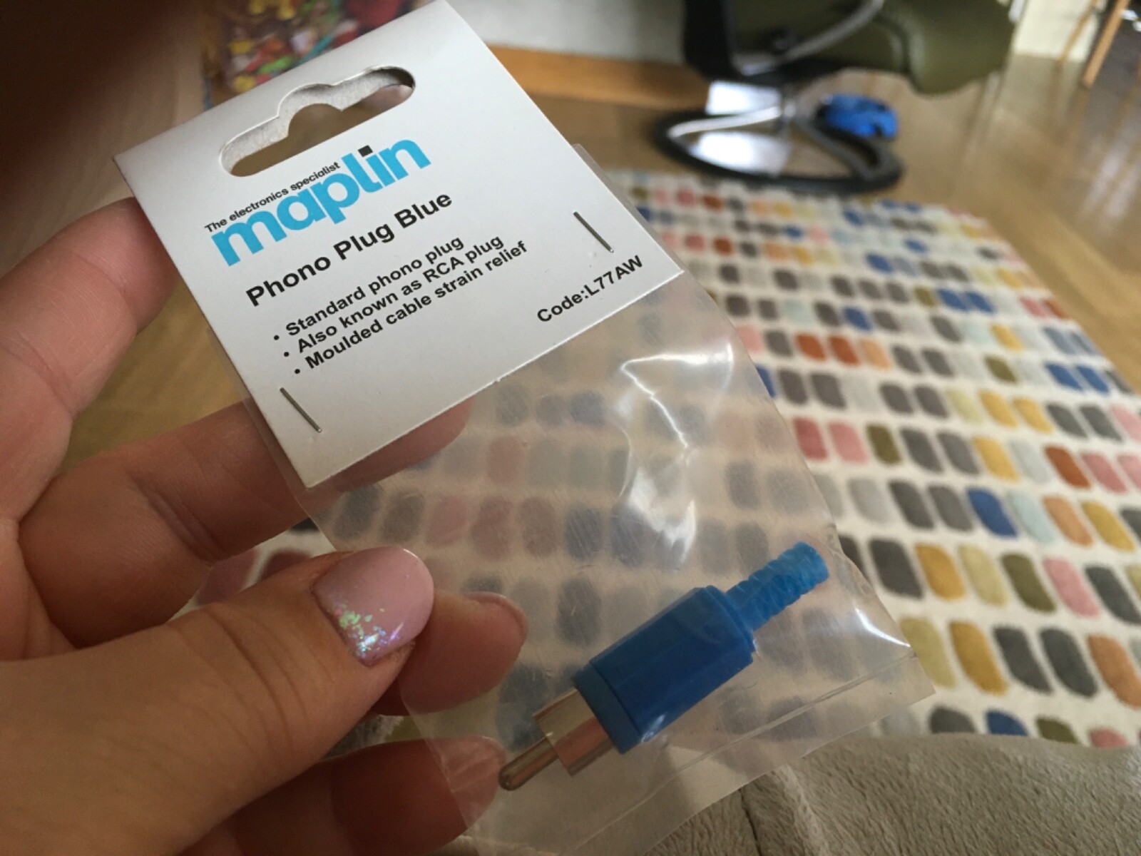 Maplin Phono Plug BLUE  RCA L77AW