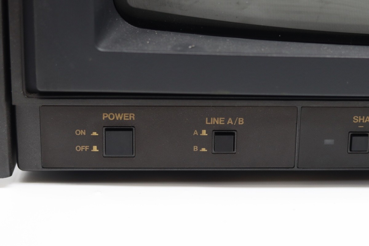 Panasonic CT-1390Y Color Video CRT TV Monitor 13 Panasonic CT-1390Y Color Video CRT TV Monitor 13