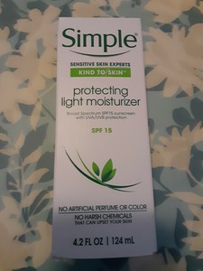 protecting light moisturizer spf 15
