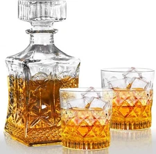 Men's Whiskey Decanter Glass Decanter Set with 2 Whiskey Glasses 28 Ounces