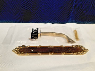 Alno A887-35-PA Ribbon & Reed 7 1/4'' Backplate + 3 1/2'' Pull Polished Antique
