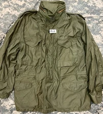 US GI Vietnam 1975 OD M-65 Fiel Jacket W/Hood Large Regular Used F_504