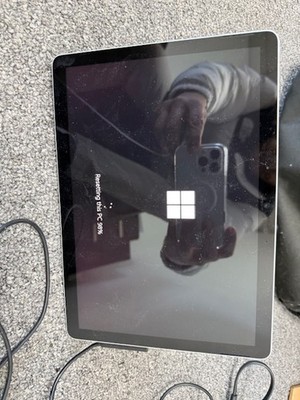 Microsoft Surface Go 2 10.5'' Intel 4425Y 4GB 64GB SSD Win 10 Defective Battery