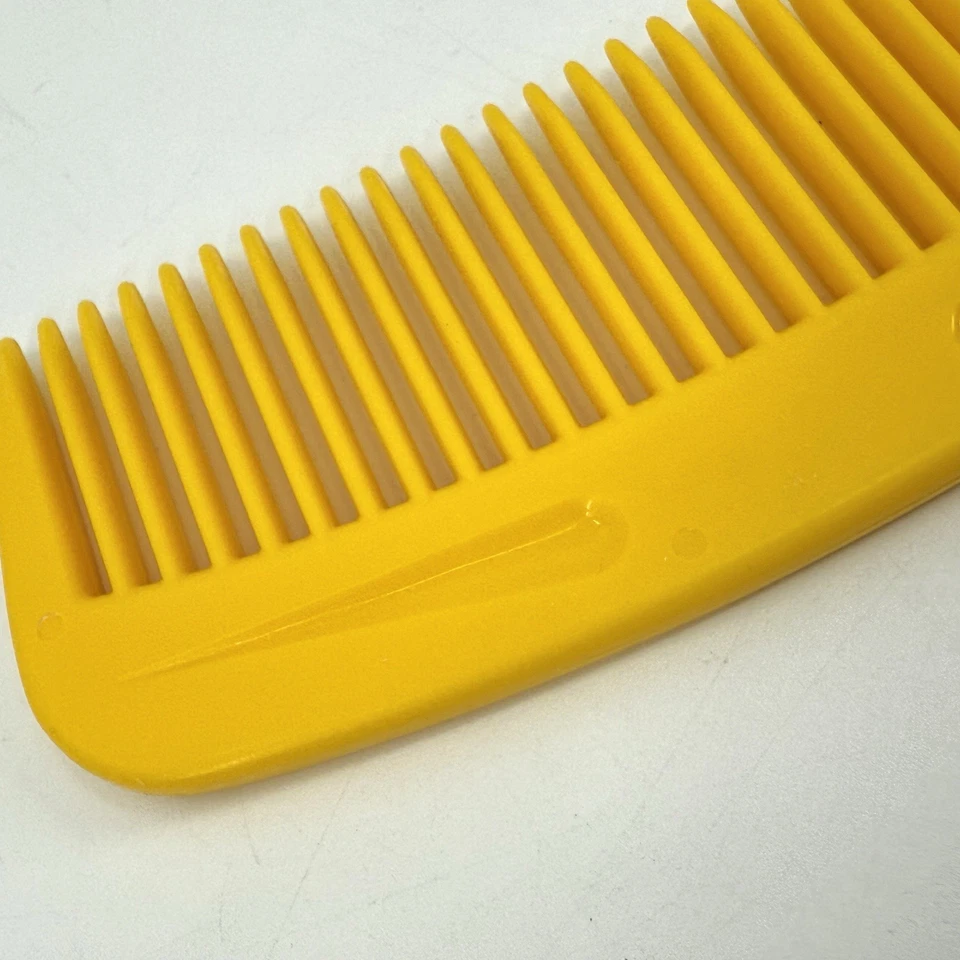 Vintage 1980s Goody Super Comb 8.5" Banana Yellow Plastic Pocket Handle Retro - Image 3 of 4