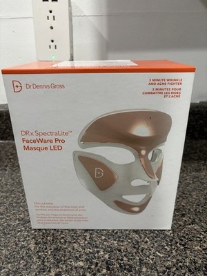 Dr Dennis Gross SpectraLite FaceWare Pro LED Light Therapy Mask   New in Box