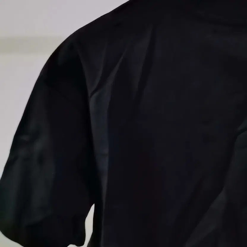 Moncler Women's S Short Sleeve Big Logo T-Shirt, S Size thumbnail 3