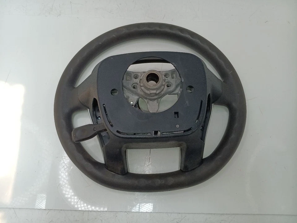 Volante Toyota Prius C 2013 bolsa no incluida Foto 3 de 4