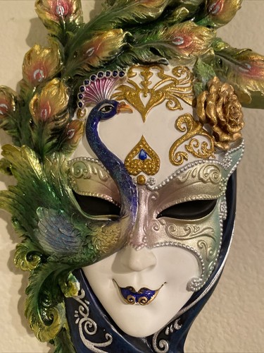 Exquisite venezianische Wandmaske mit Pfau und floralen Akzenten - Bild 2 von 7