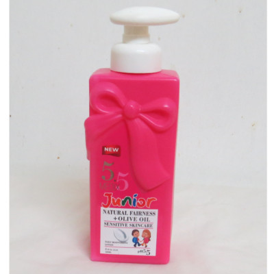 Medix 5.5 Junior Natural Fairness + Olive Oil Moisturizing Body Lotion 400ml