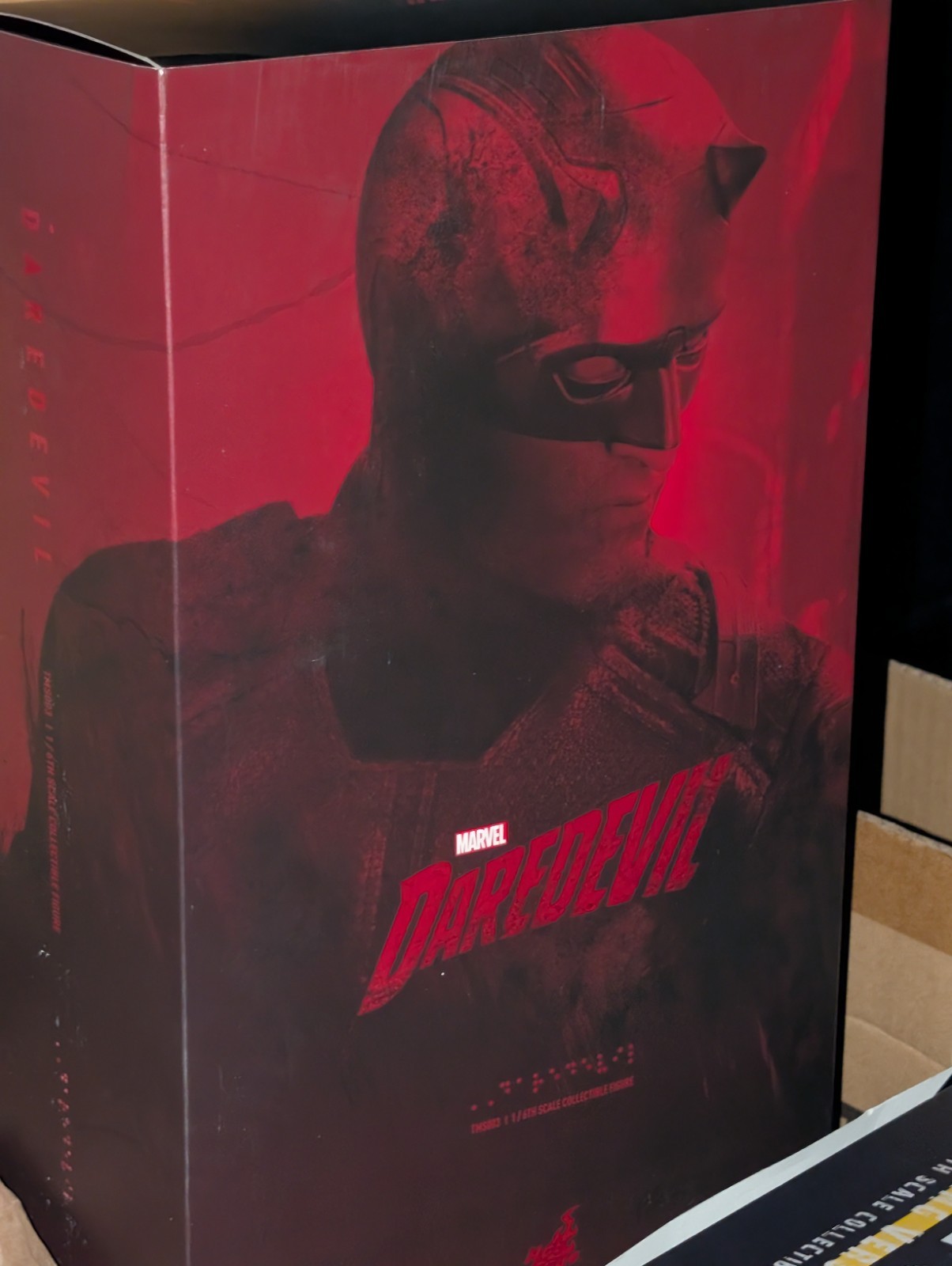 Hot Toys Daredevil 1/6 Scale Figure TMS003, Netflix Edition