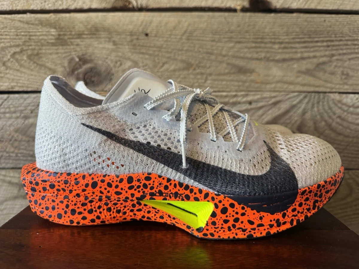 Nike Vaporfly 4% Flyknit Sneakers for Men for Sale | Authenticity