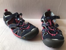 Keen Seacamp ii CNX kid s Sz 4 Blue Pink Girl Hiking Water Sandal Casual Shoe