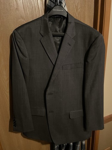 Tommy Hilfiger Suit Mens 44R Black 2 Button 100% Wool Pants great condition