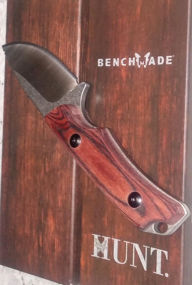 Empuñaduras de madera y funda de cuero para cazador de cañones ocultos hechos en banco Foto 3 de 4