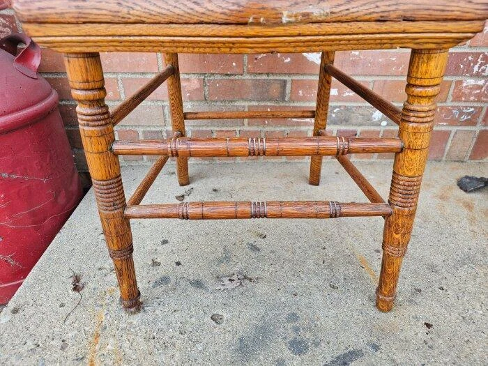 Silla de roble vintage husillo tallado respaldo comedor cadera reposacaderas terciopelo amarillo Foto 3 de 4