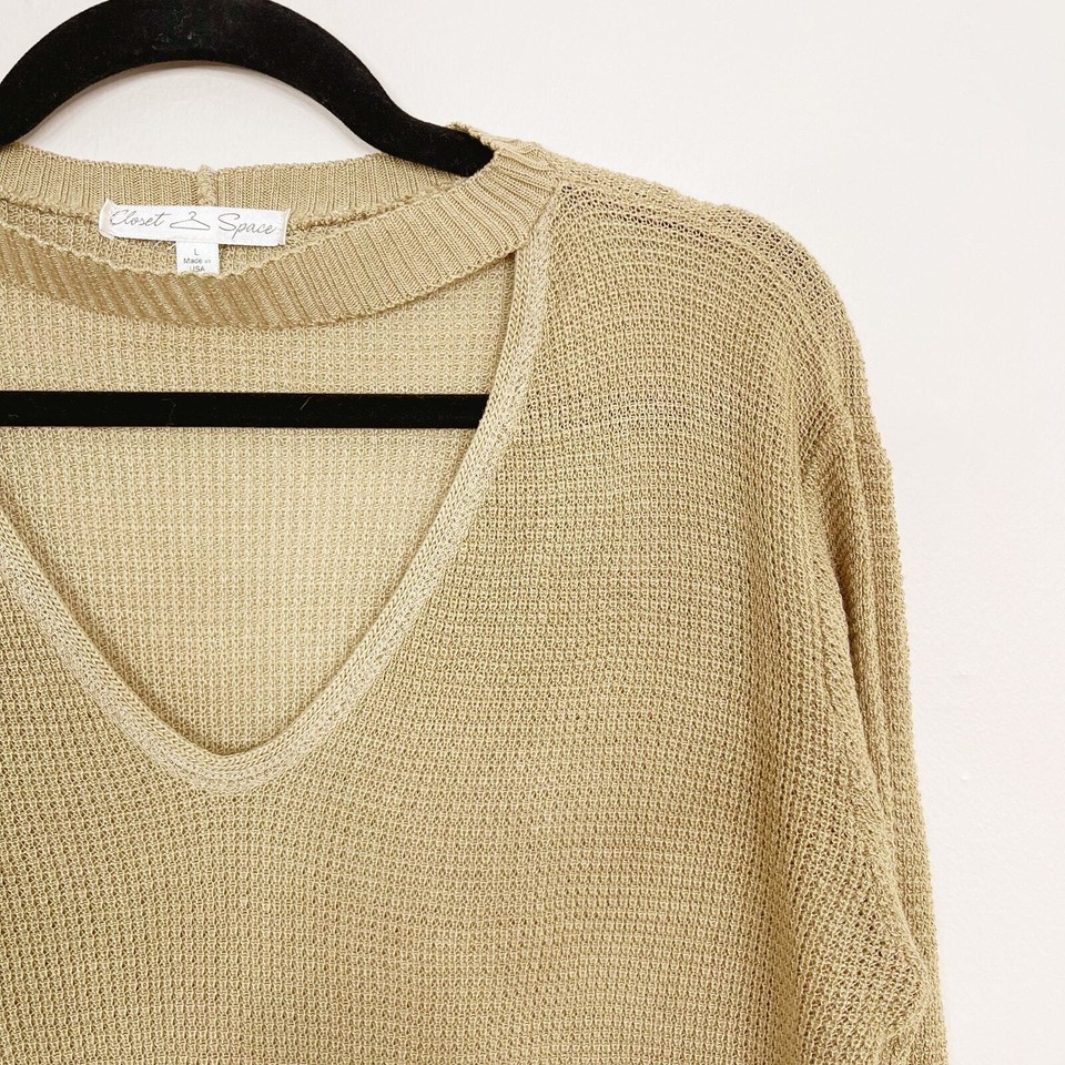 Closet Space Womens Large L Tan Keyhole Neck Lightweight Sweater Made