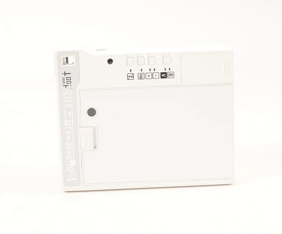 Lomography Instant Automatic 35mm Focal Length Camera (Bora Bora Edition White) - Image 4 of 4