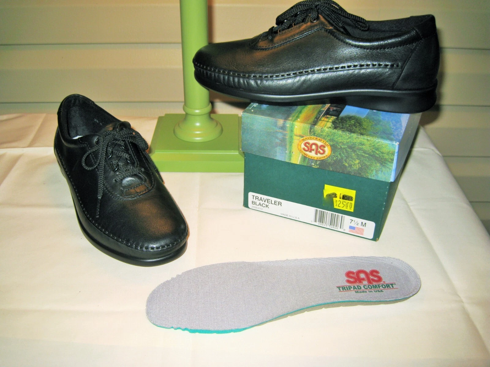 SAS Traveler Women Black Shoe Size 10 MEDIUM New in Box