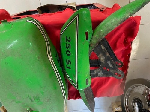 KAWASAKI - S1 /h1/ h2 /z1 kit body - Foto 3 di 4