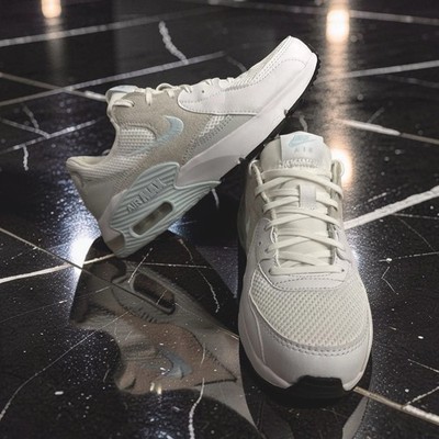 Nike Air Max Low Top Lace-Up Sneakers Mesh Upper White/Light Blue