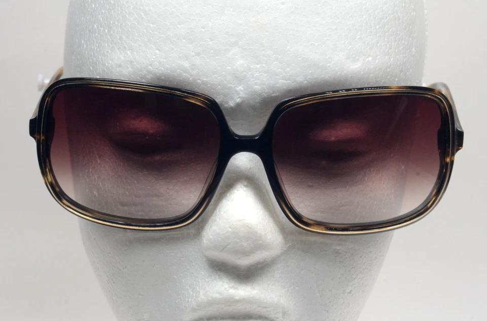 Oliver Peoples Anisette Gran Tamaño Cuadrado Glamour Tonos Gafas de sol Gafas de sol Japón Foto 2 de 4