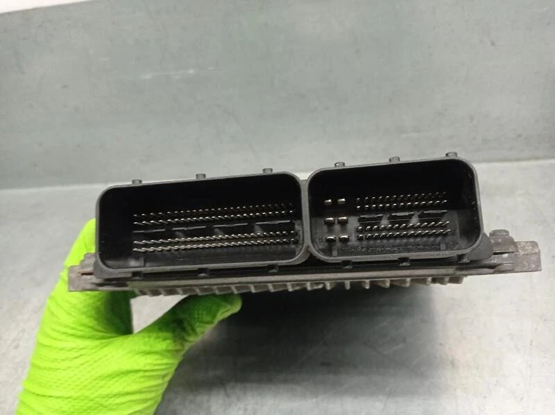 P05187070AH centralina motore per CHRYSLER GRAND VOYAGER V (RT) 2.8 CRD 5503580 - Immagine 3 di 4