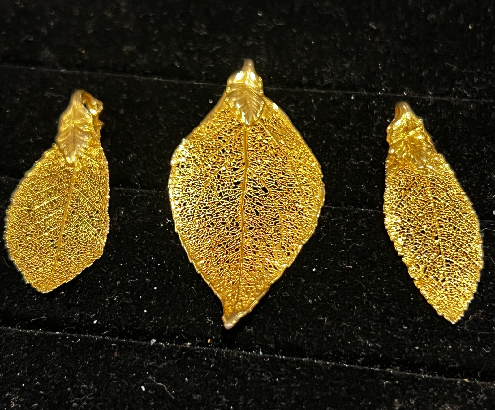 Vintage 24K Gold dipped Real Leaf Set of 3 Pendan… - image 1