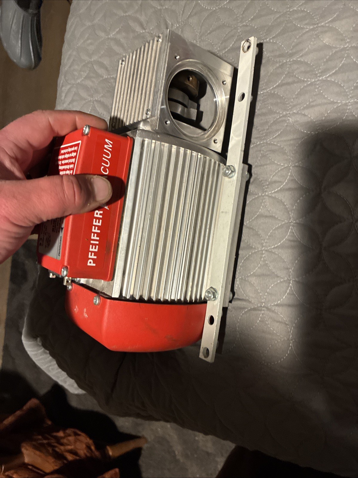 pfeiffer vacuum pump