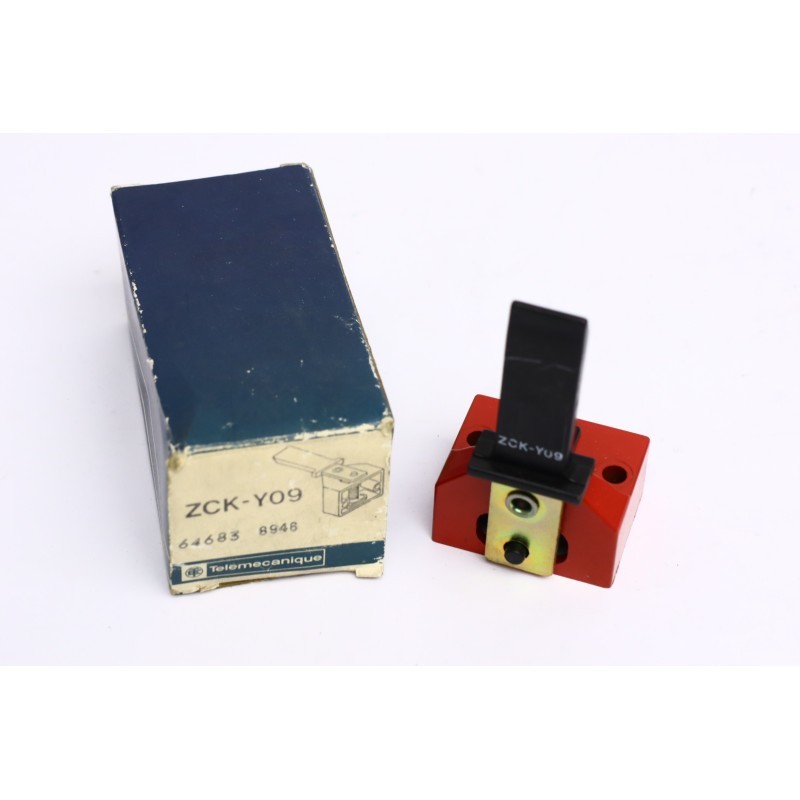 Telemecanique block ZCK-Y09 Open Box (B109)