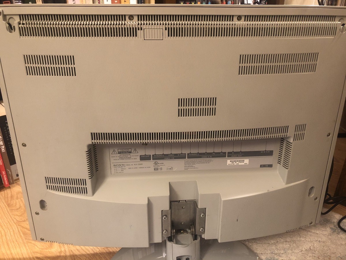 Sony KLV-23HR1 23” LCD Wega TV w/ Remote & Stand Retro Gaming TV