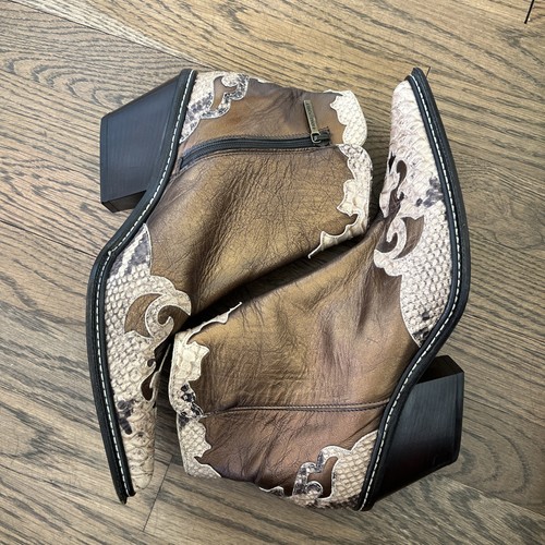 Donald Pliner Western Couture Cowboy Shoe Booties Made in Italy 8.5 - Picture 4 of 13