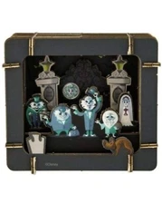 Disney Parks Haunted Mansion 3D Diorama Buildable paper Hitchhiking ghosts scene
