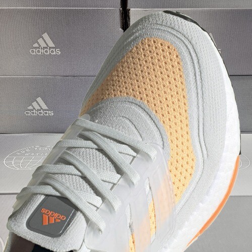 【美品】　adidas アディダス　ウルトラブースト21 FY0400 Amazon | [アディダス] ランニングシューズ ウルトラブースト 21