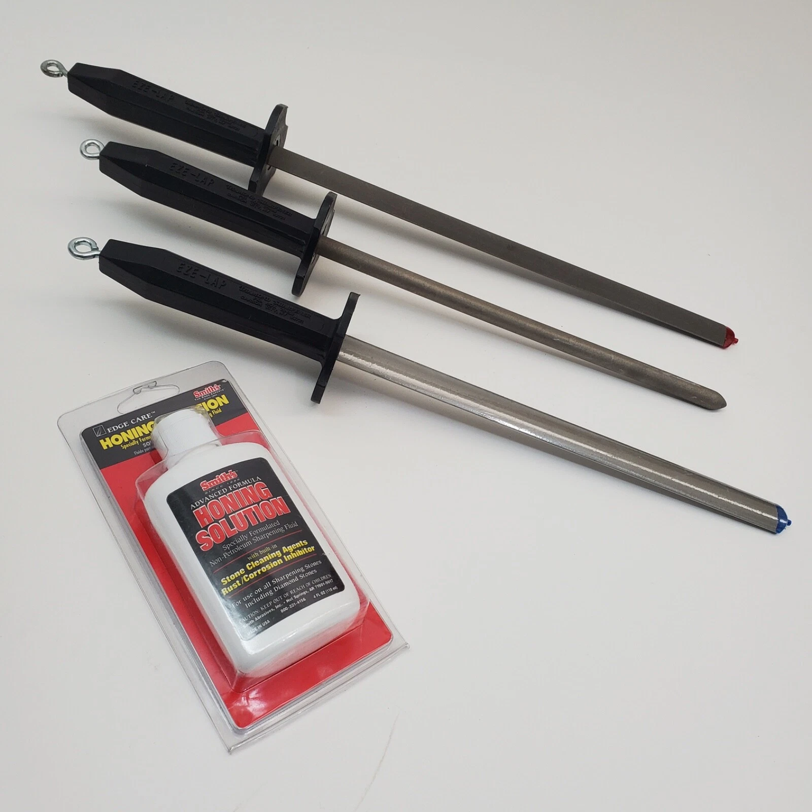 Lot of 3 Eze-Lap Diamond Sharpening Rods: 2-Oval 1-Butcher Fine +Smith's Honing
Opens in a new windo